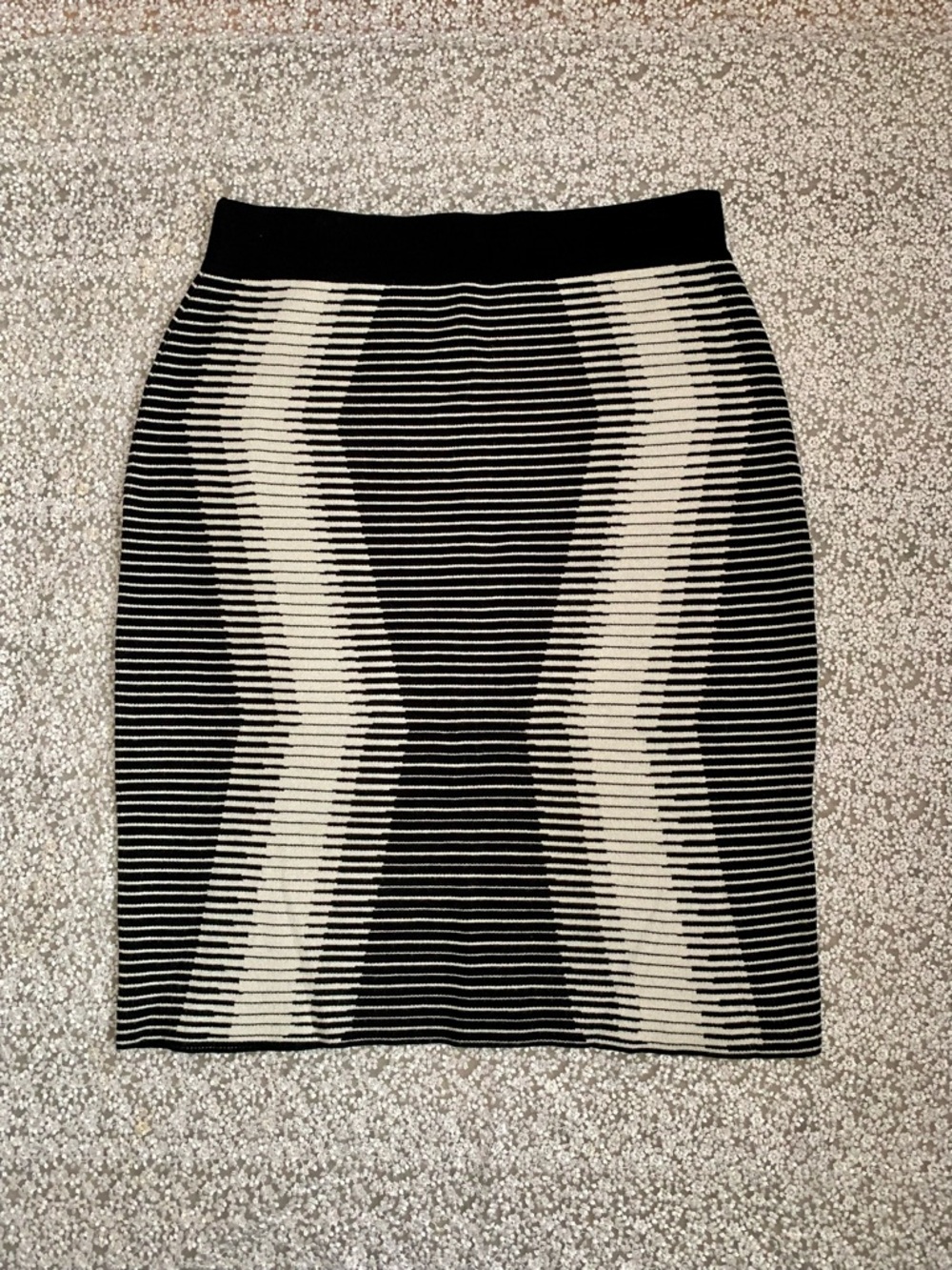 Ashley Stewart Black and Cream Striped Geometric Knit Pencil Skirt